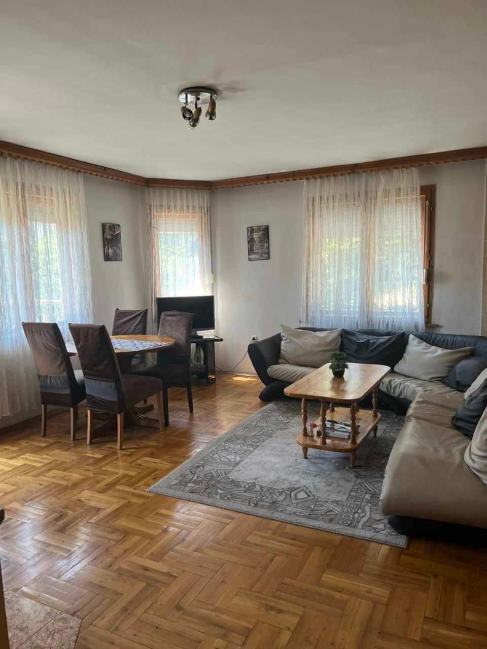 Martin'S Apartments Stara Zagora Exterior foto